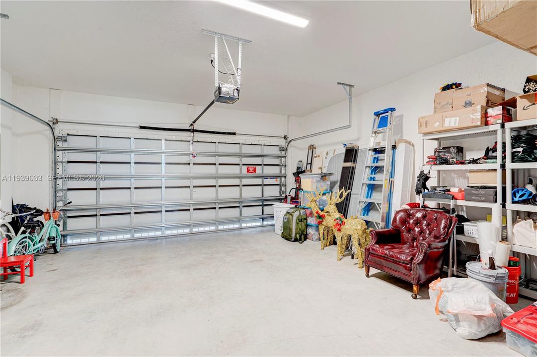 En Venta: $1,580,000 (5 camas, 4 baños, 3888 Pies cuadrados)