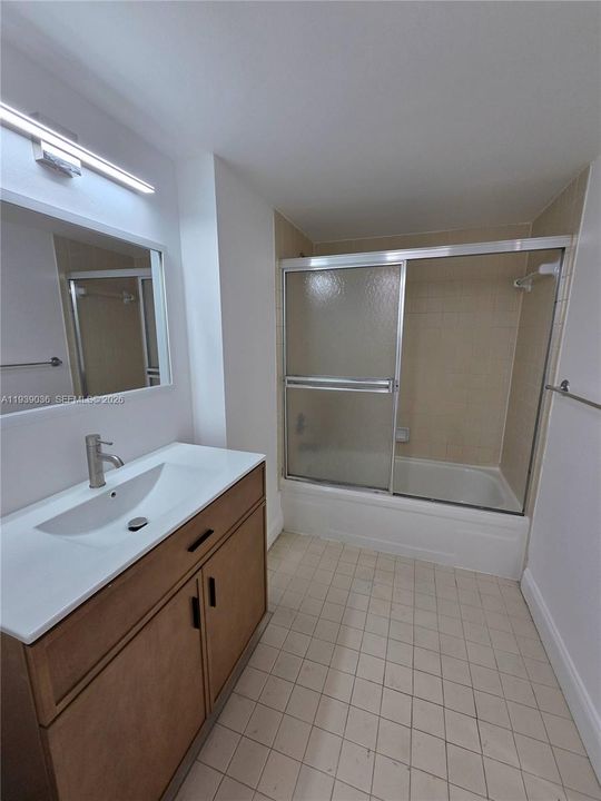 En Renta: $1,950 (1 camas, 1 baños, 1100 Pies cuadrados)