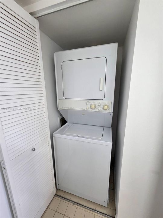 En Renta: $1,950 (1 camas, 1 baños, 1100 Pies cuadrados)