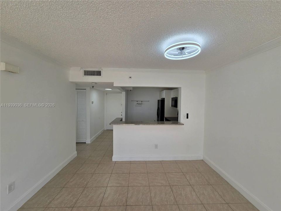 En Renta: $1,950 (1 camas, 1 baños, 1100 Pies cuadrados)