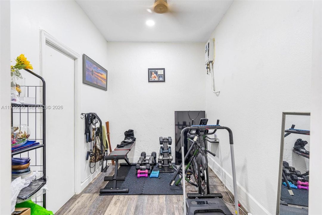 На продажу: $399,000 (3 спален, 2 ванн, 1628 Квадратных фут)