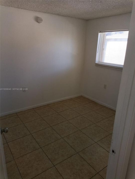 En Renta: $1,900 (3 camas, 2 baños, 923 Pies cuadrados)