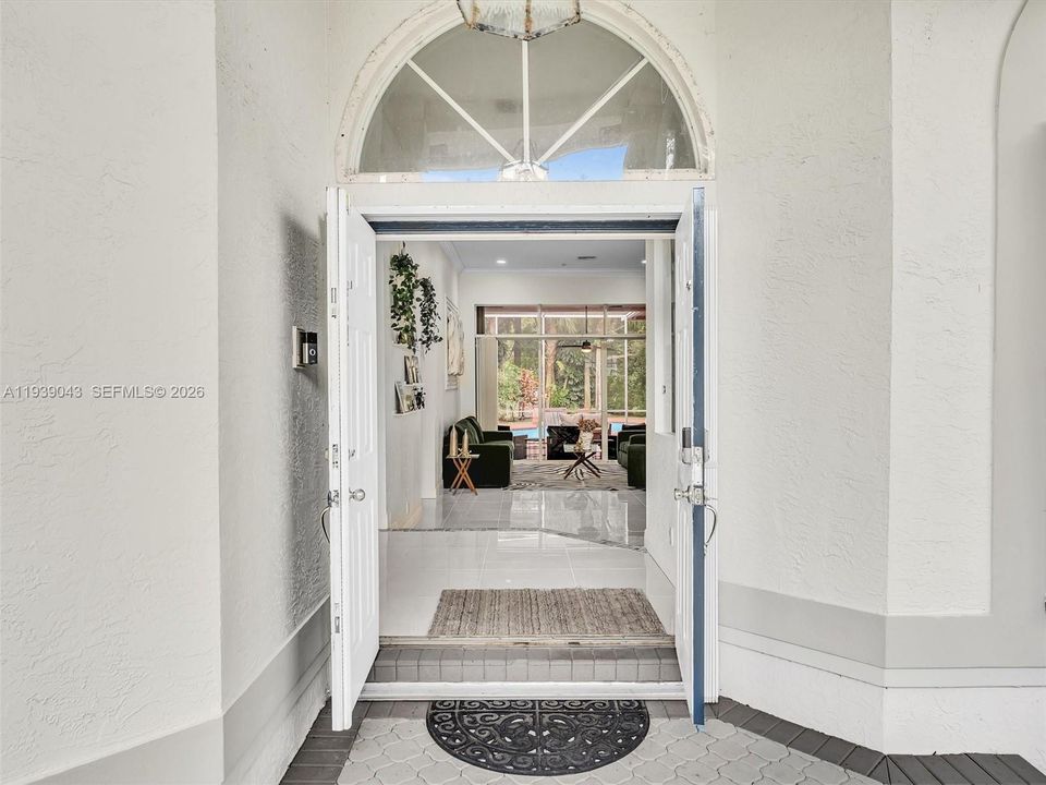 En Venta: $999,000 (5 camas, 4 baños, 3111 Pies cuadrados)