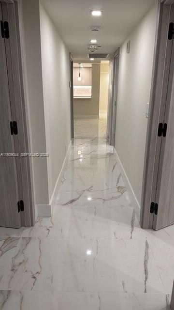 出租: $6,000 (3 贝兹, 2 浴室, 1600 平方英尺)