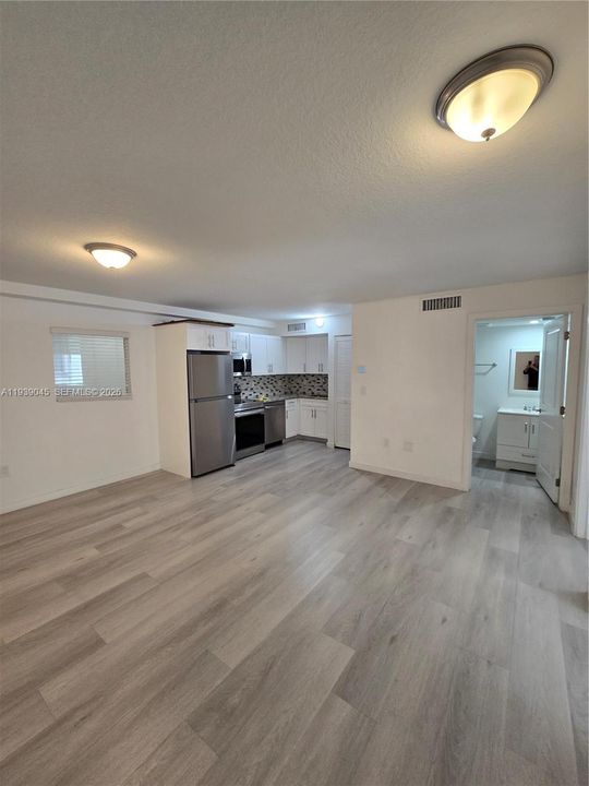 For Rent: $2,200 (2 beds, 1 baths, 25344 Square Feet)
