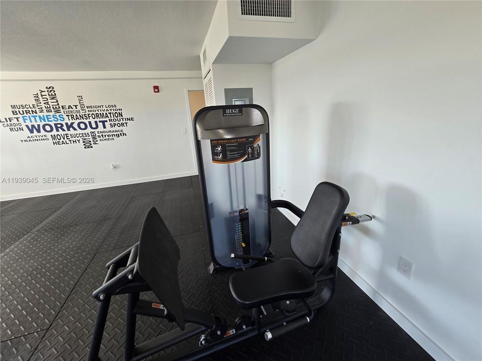 For Rent: $2,200 (2 beds, 1 baths, 25344 Square Feet)