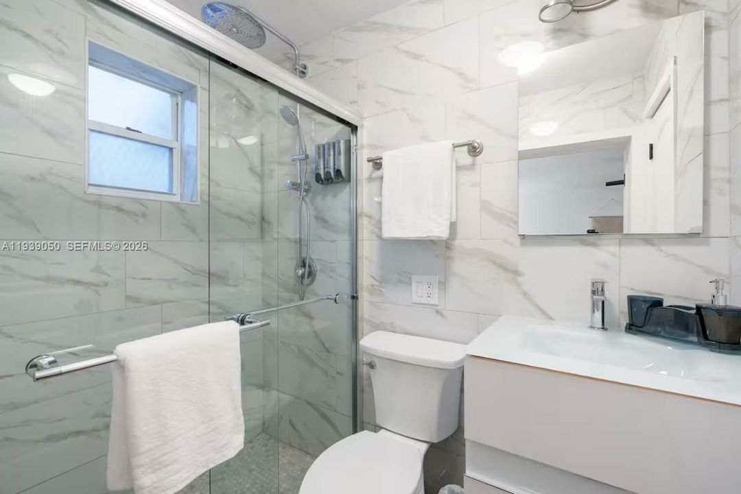 待售: $1,749,000 (0 贝兹, 0 浴室, 4461 平方英尺)