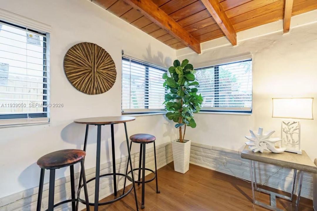 待售: $1,749,000 (0 贝兹, 0 浴室, 4461 平方英尺)