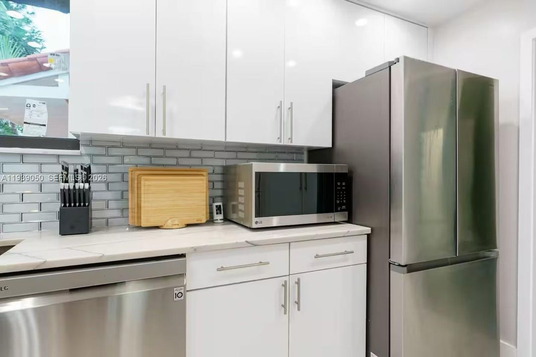 待售: $1,749,000 (0 贝兹, 0 浴室, 4461 平方英尺)