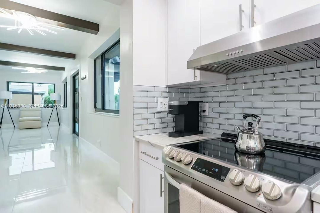 待售: $1,749,000 (0 贝兹, 0 浴室, 4461 平方英尺)