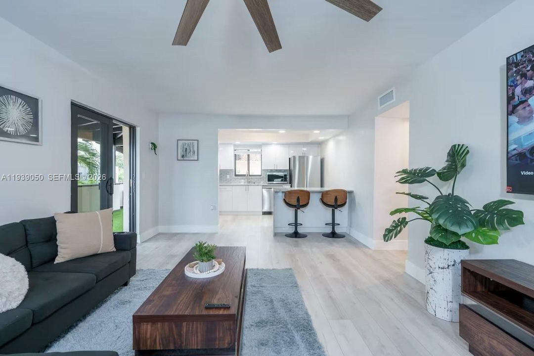 待售: $1,749,000 (0 贝兹, 0 浴室, 4461 平方英尺)