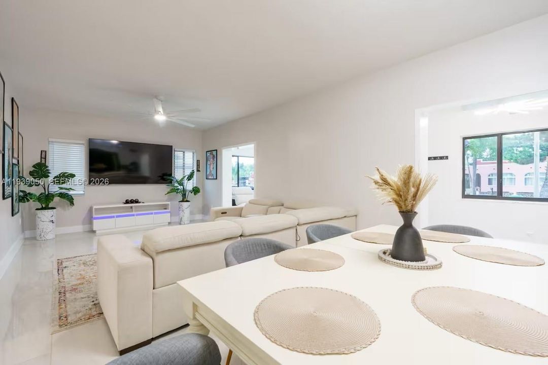 待售: $1,749,000 (0 贝兹, 0 浴室, 4461 平方英尺)