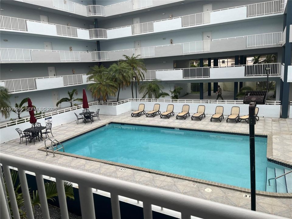 En Venta: $320,000 (2 camas, 2 baños, 992 Pies cuadrados)