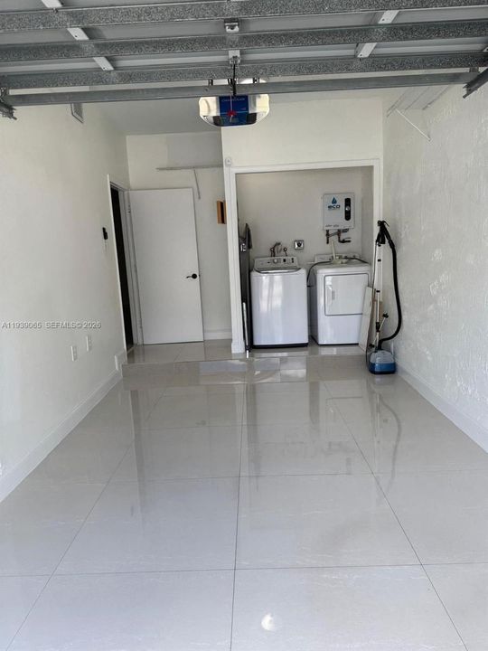 For Sale: $569,000 (3 beds, 2 baths, 1790 Square Feet)