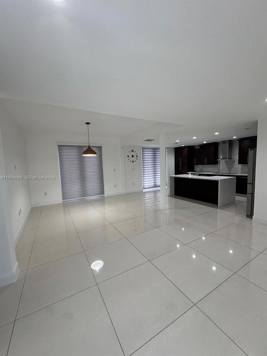 For Sale: $569,000 (3 beds, 2 baths, 1790 Square Feet)