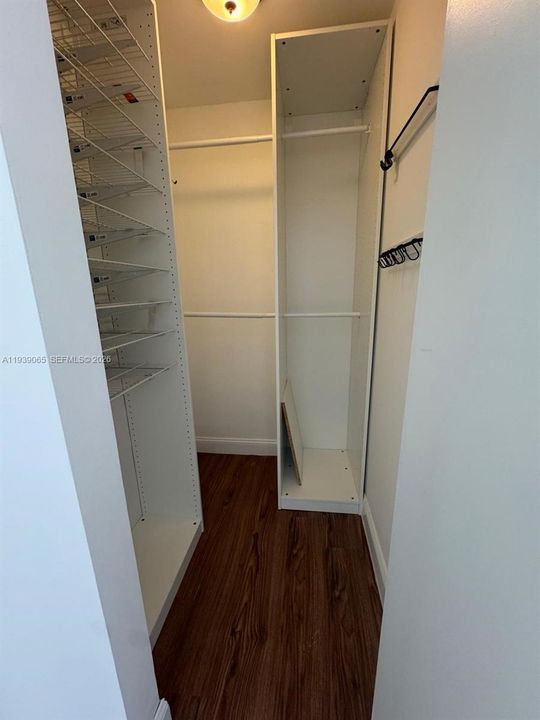 For Sale: $569,000 (3 beds, 2 baths, 1790 Square Feet)