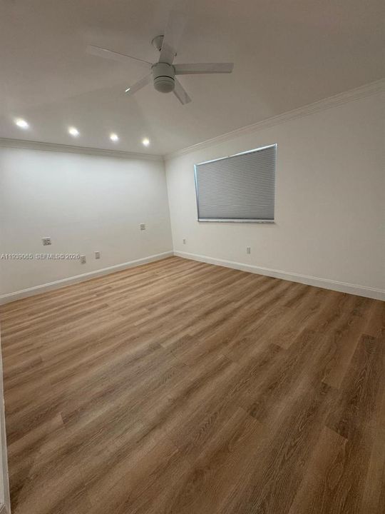 For Sale: $569,000 (3 beds, 2 baths, 1790 Square Feet)