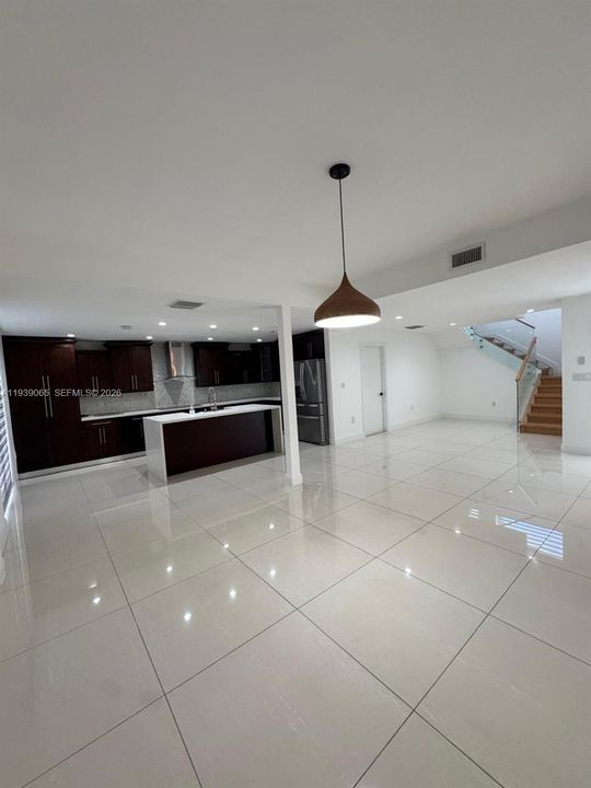 For Sale: $569,000 (3 beds, 2 baths, 1790 Square Feet)