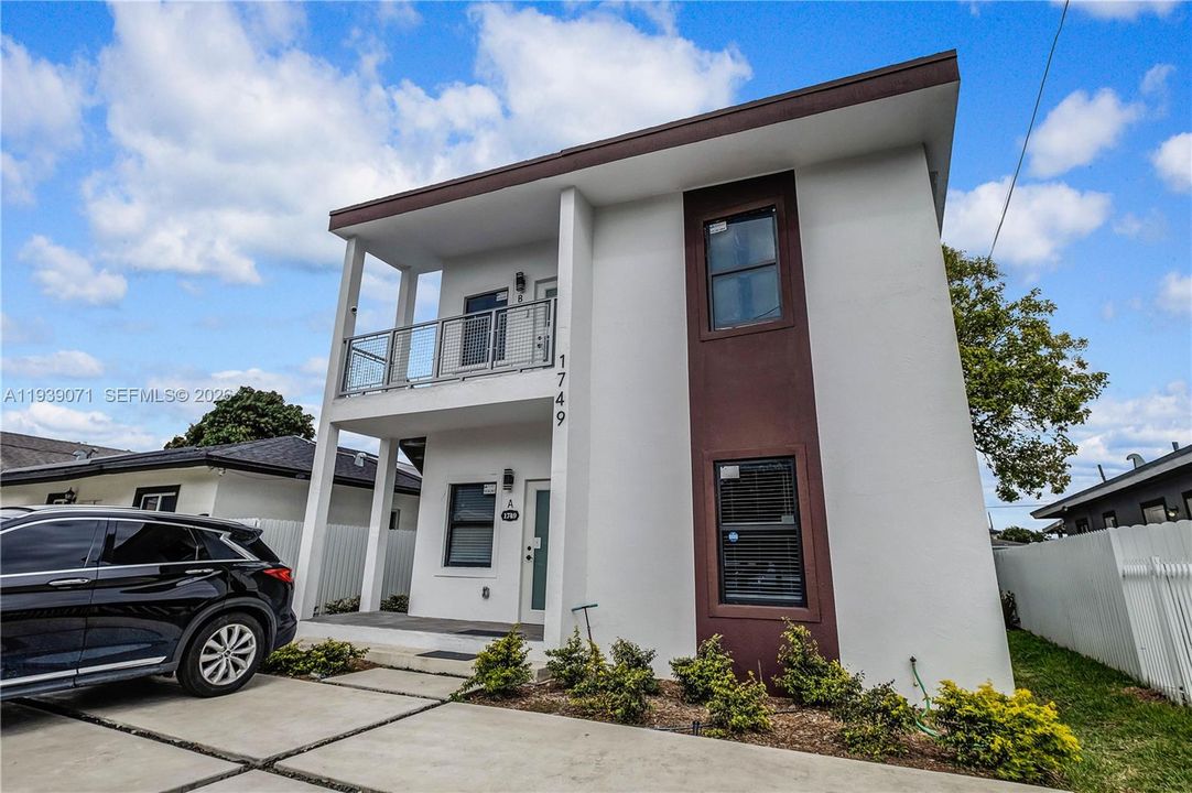 出租: $2,800 (3 贝兹, 2 浴室, 1880 平方英尺)