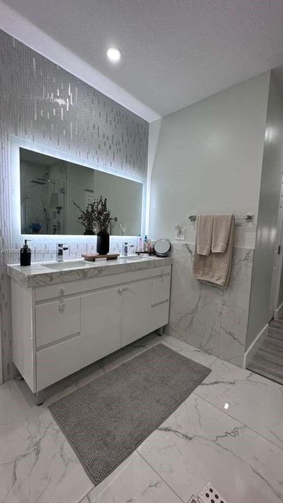 En Renta: $3,500 (4 camas, 2 baños, 2130 Pies cuadrados)