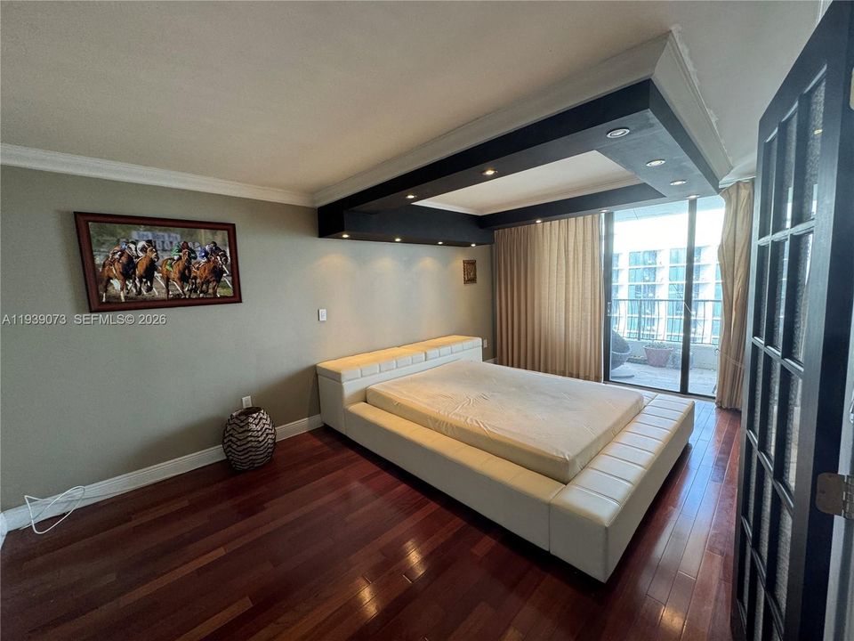 出租: $2,899 (1 贝兹, 1 浴室, 860 平方英尺)