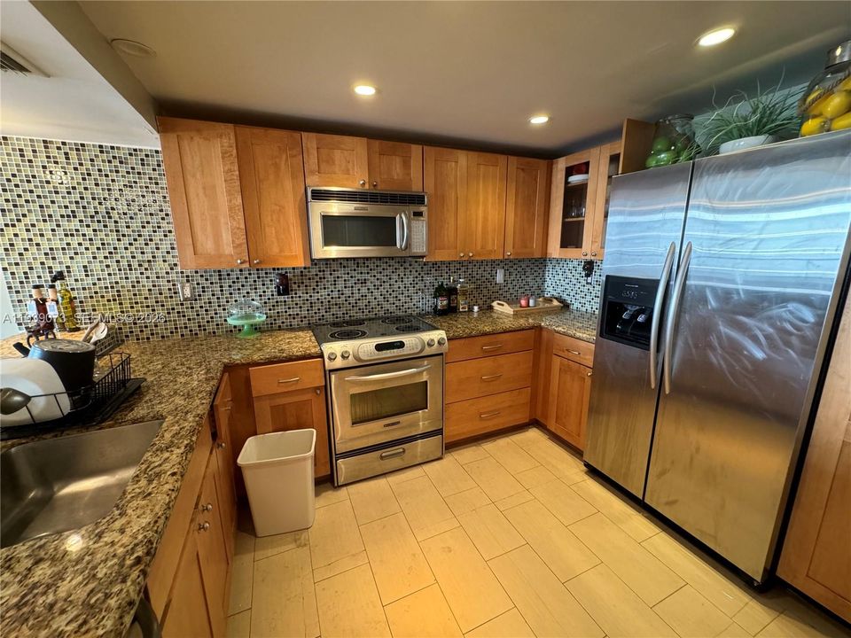 出租: $2,899 (1 贝兹, 1 浴室, 860 平方英尺)