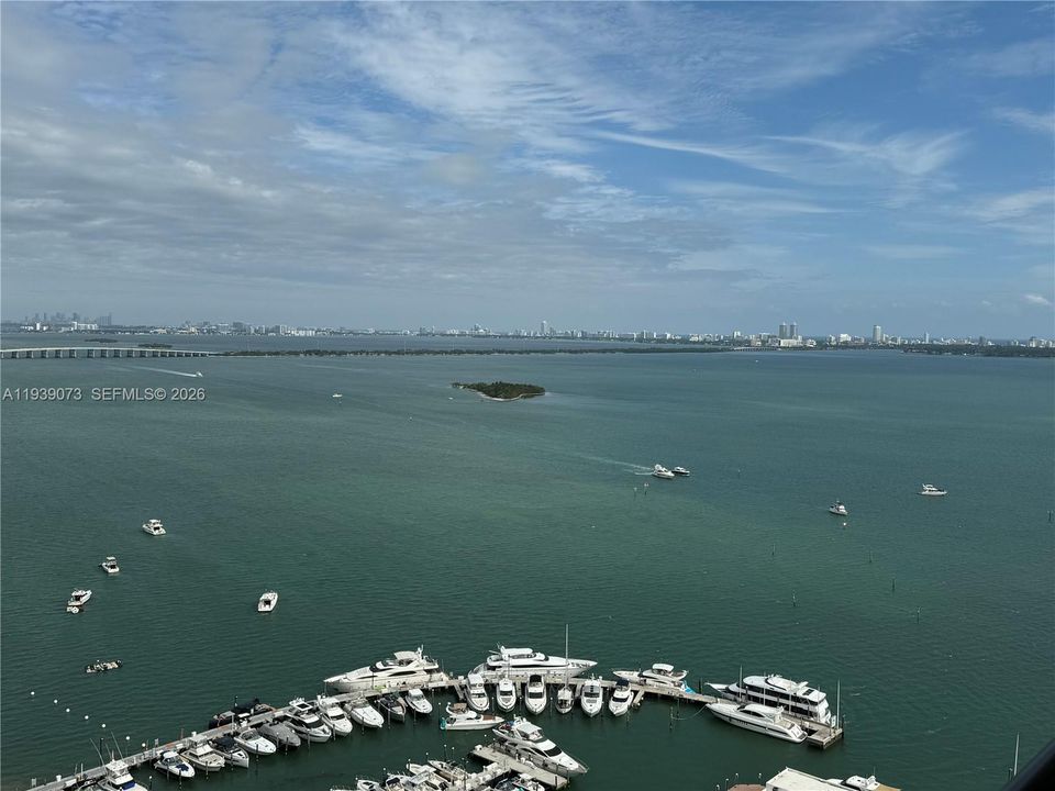 出租: $2,899 (1 贝兹, 1 浴室, 860 平方英尺)