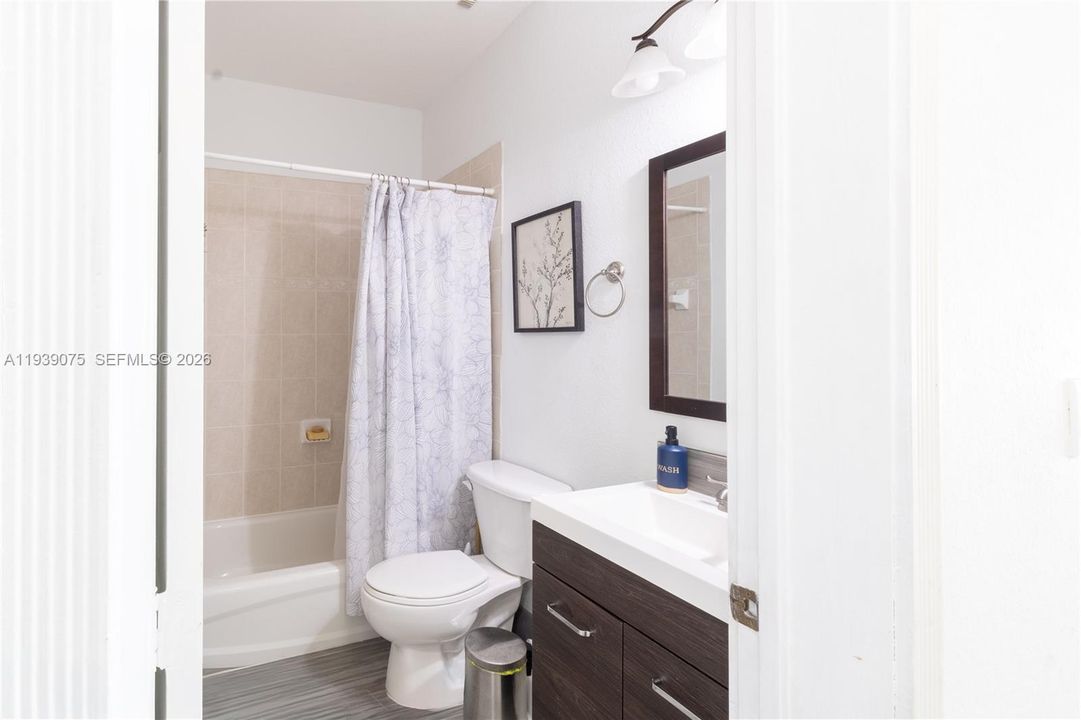 En Renta: $3,100 (3 camas, 3 baños, 1460 Pies cuadrados)