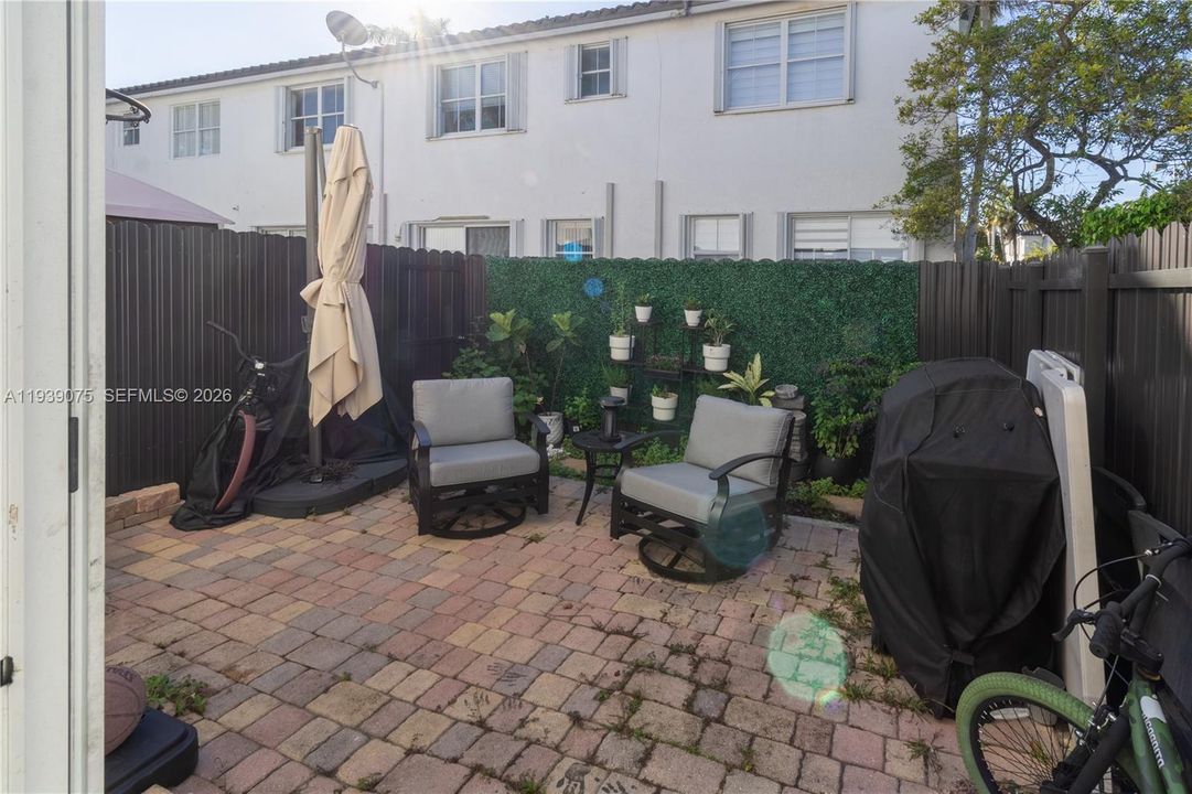 En Renta: $3,100 (3 camas, 3 baños, 1460 Pies cuadrados)