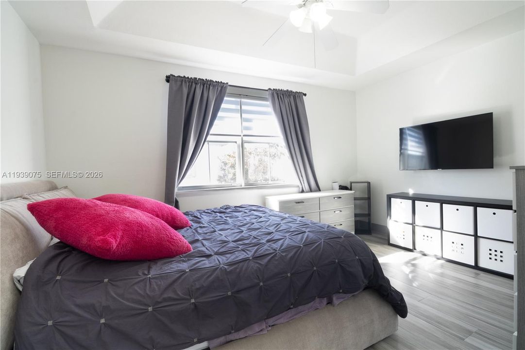 En Renta: $3,100 (3 camas, 3 baños, 1460 Pies cuadrados)