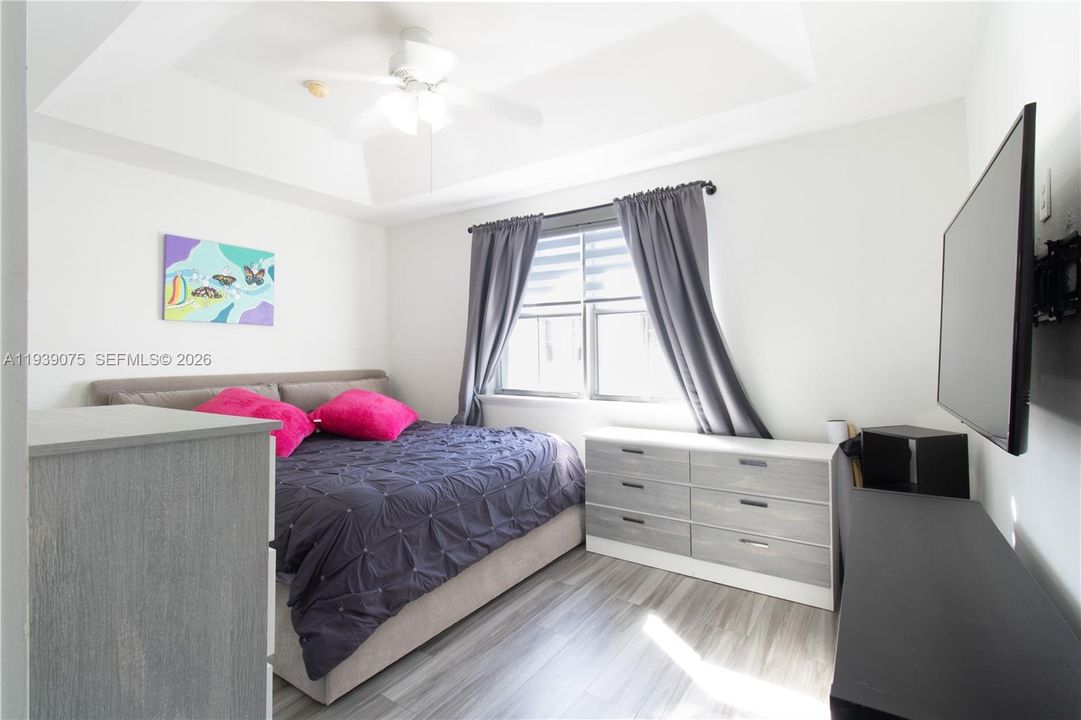 En Renta: $3,100 (3 camas, 3 baños, 1460 Pies cuadrados)