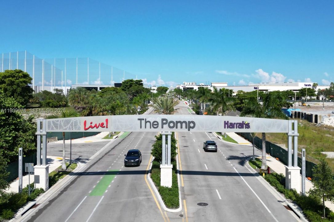 На продажу: $245,000 (2 спален, 2 ванн, 1160 Квадратных фут)