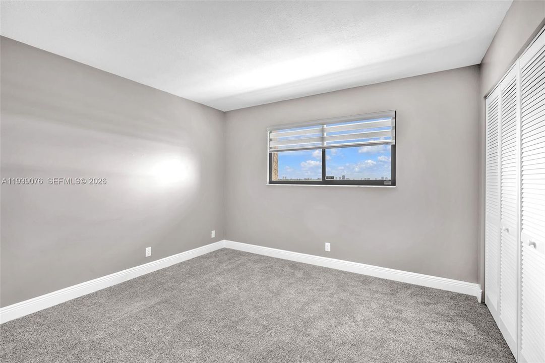 На продажу: $245,000 (2 спален, 2 ванн, 1160 Квадратных фут)