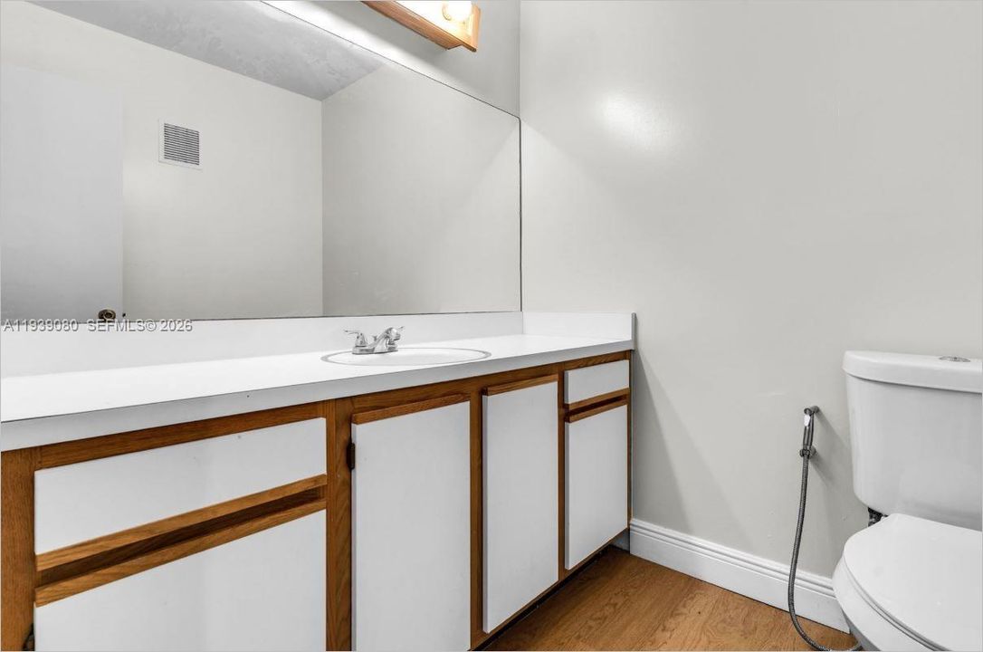 待售: $340,000 (4 贝兹, 3 浴室, 3312 平方英尺)