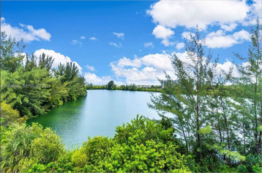 待售: $340,000 (4 贝兹, 3 浴室, 3312 平方英尺)