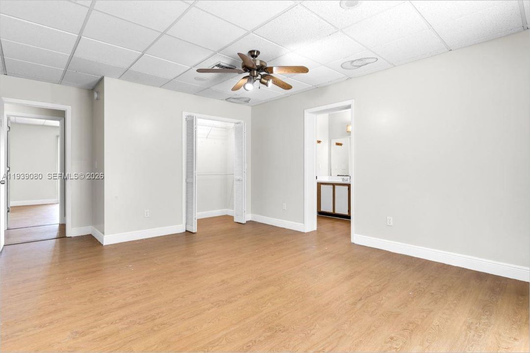 待售: $340,000 (4 贝兹, 3 浴室, 3312 平方英尺)