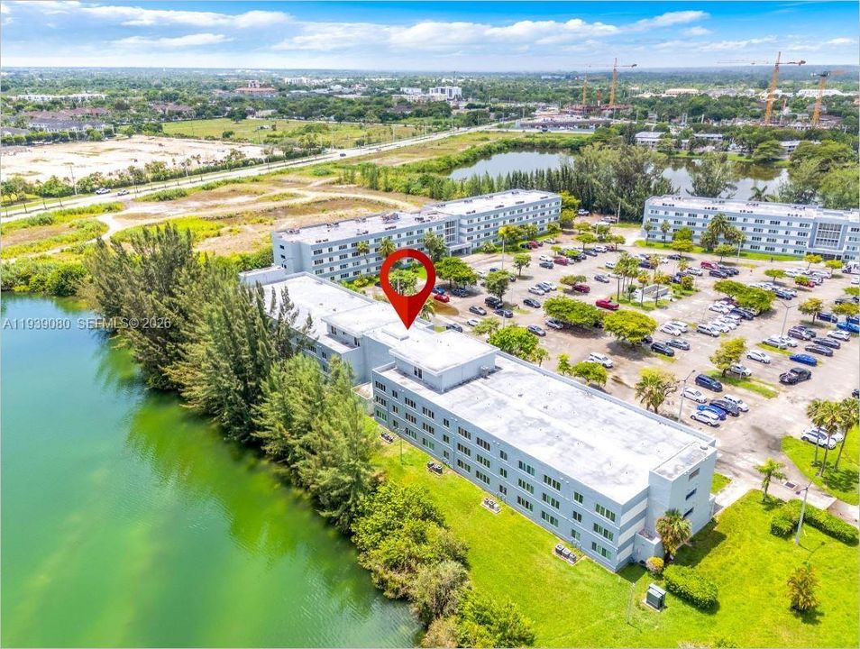 待售: $340,000 (4 贝兹, 3 浴室, 3312 平方英尺)