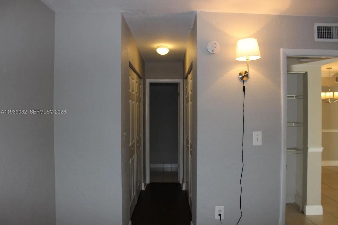 For Rent: $2,650 (2 beds, 2 baths, 1262 Square Feet)