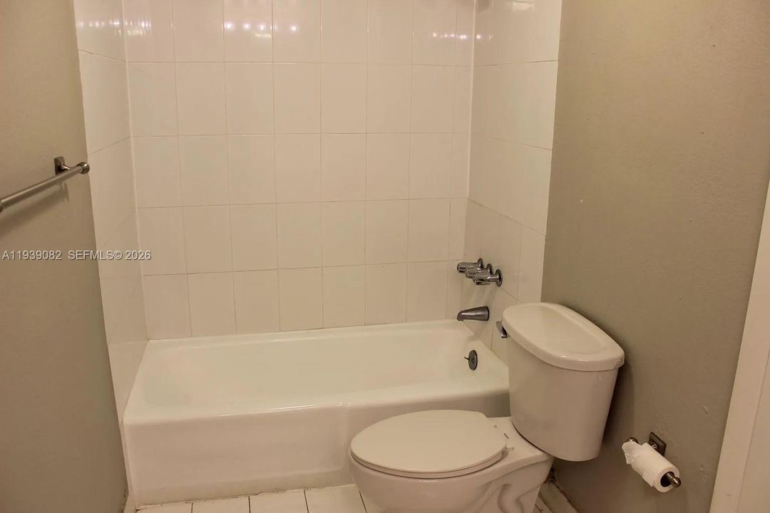 For Rent: $2,650 (2 beds, 2 baths, 1262 Square Feet)