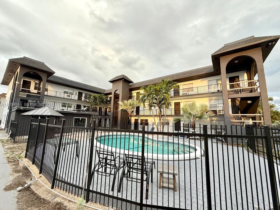 En Renta: $1,600 (1 camas, 1 baños, 680 Pies cuadrados)