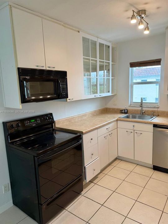 En Renta: $1,600 (1 camas, 1 baños, 680 Pies cuadrados)