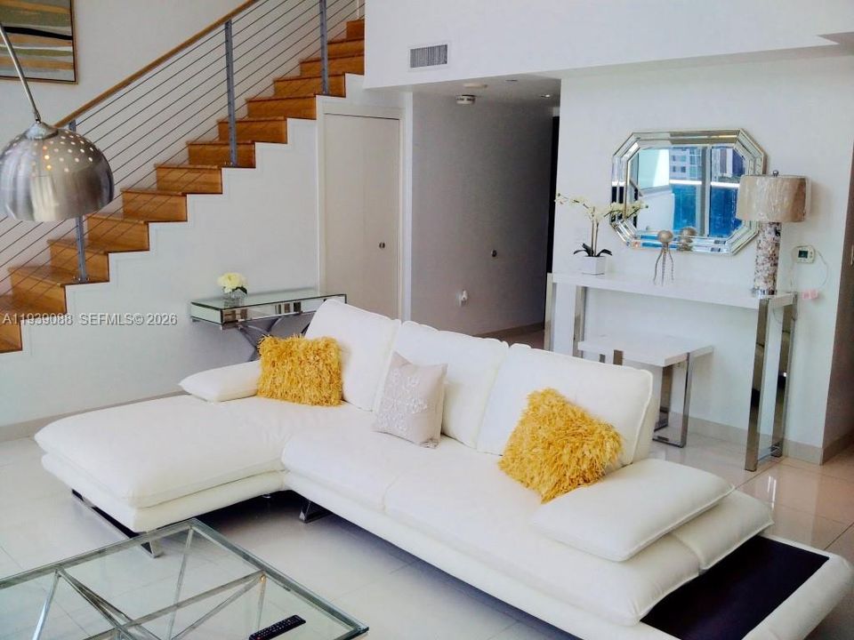 En Renta: $6,500 (2 camas, 2 baños, 1607 Pies cuadrados)