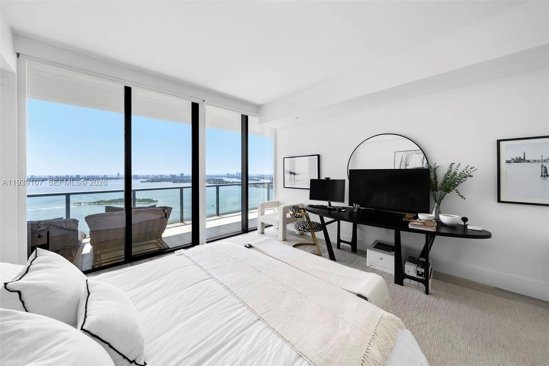 For Sale: $3,750,000 (4 beds, 5 baths, 3298 Square Feet)