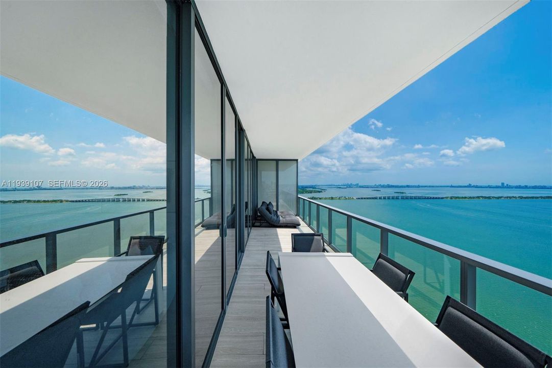 For Sale: $3,750,000 (4 beds, 5 baths, 3298 Square Feet)