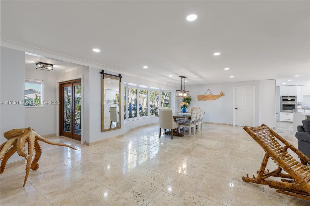 В аренду: $15,000 (3 спален, 3 ванн, 2887 Квадратных фут)