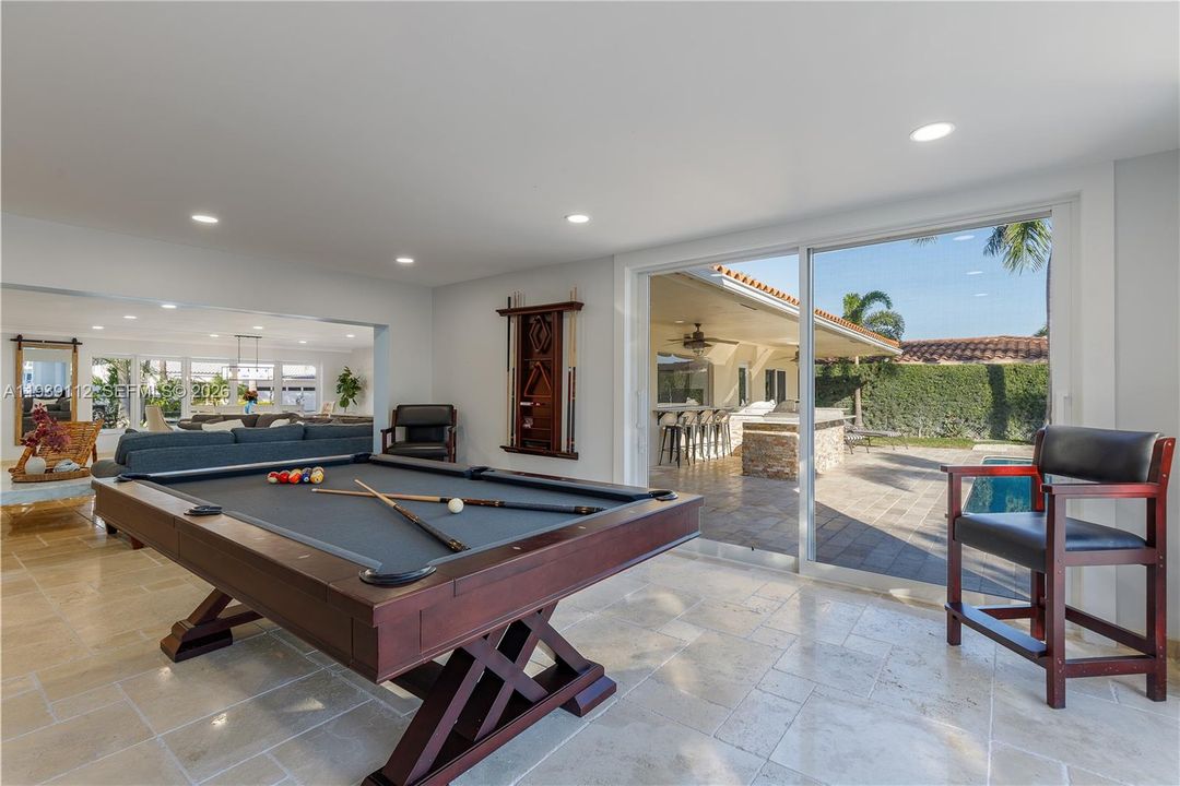 В аренду: $15,000 (3 спален, 3 ванн, 2887 Квадратных фут)