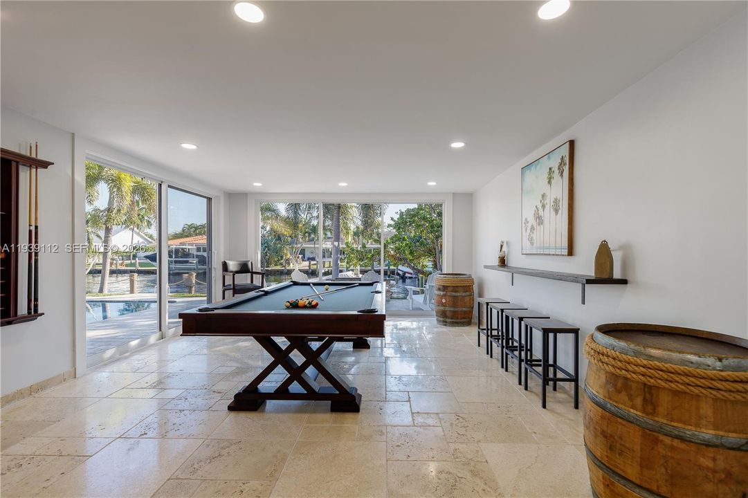 В аренду: $15,000 (3 спален, 3 ванн, 2887 Квадратных фут)