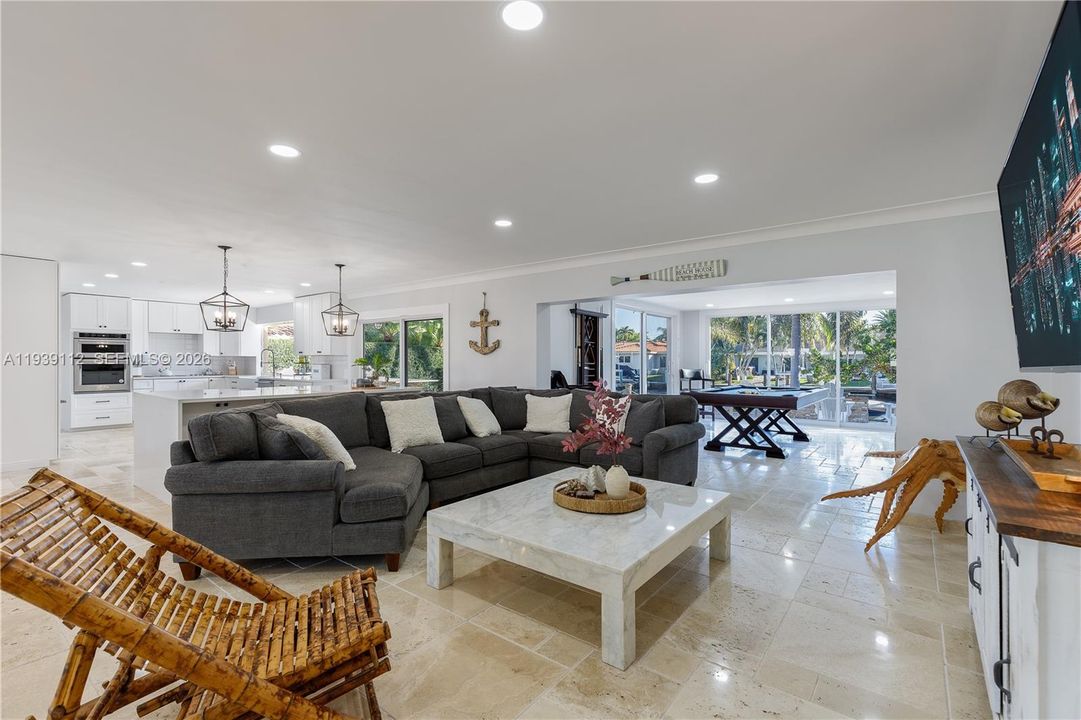 В аренду: $15,000 (3 спален, 3 ванн, 2887 Квадратных фут)