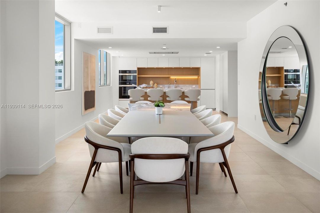 En Venta: $4,995,000 (4 camas, 4 baños, 3523 Pies cuadrados)