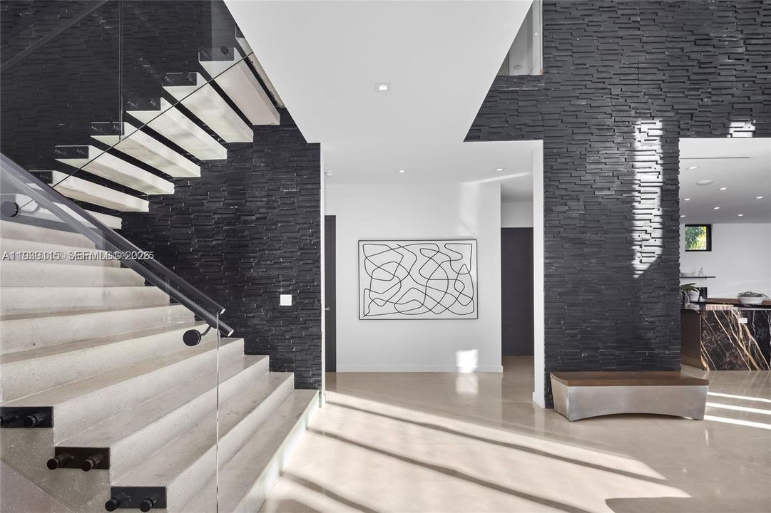 For Sale: $8,500,000 (6 beds, 7 baths, 0 Square Feet)